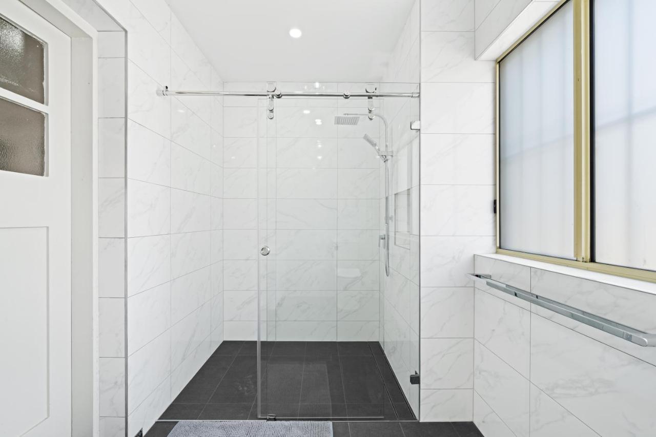 Burwood New 2 Bedroom 2 Bath Apt Free Parking Sidney Dış mekan fotoğraf