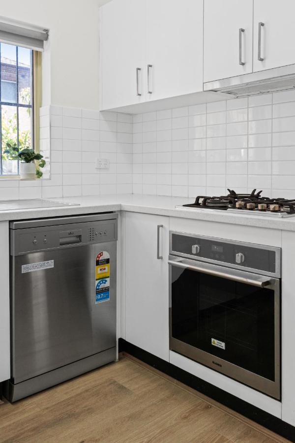 Burwood New 2 Bedroom 2 Bath Apt Free Parking Sidney Dış mekan fotoğraf